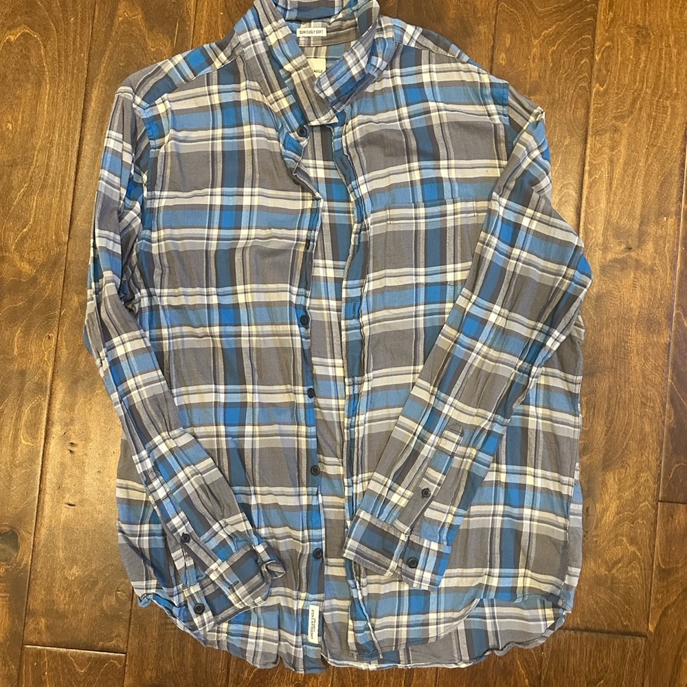American Eagle Outfitters Blue and Gray Checkered Shirt